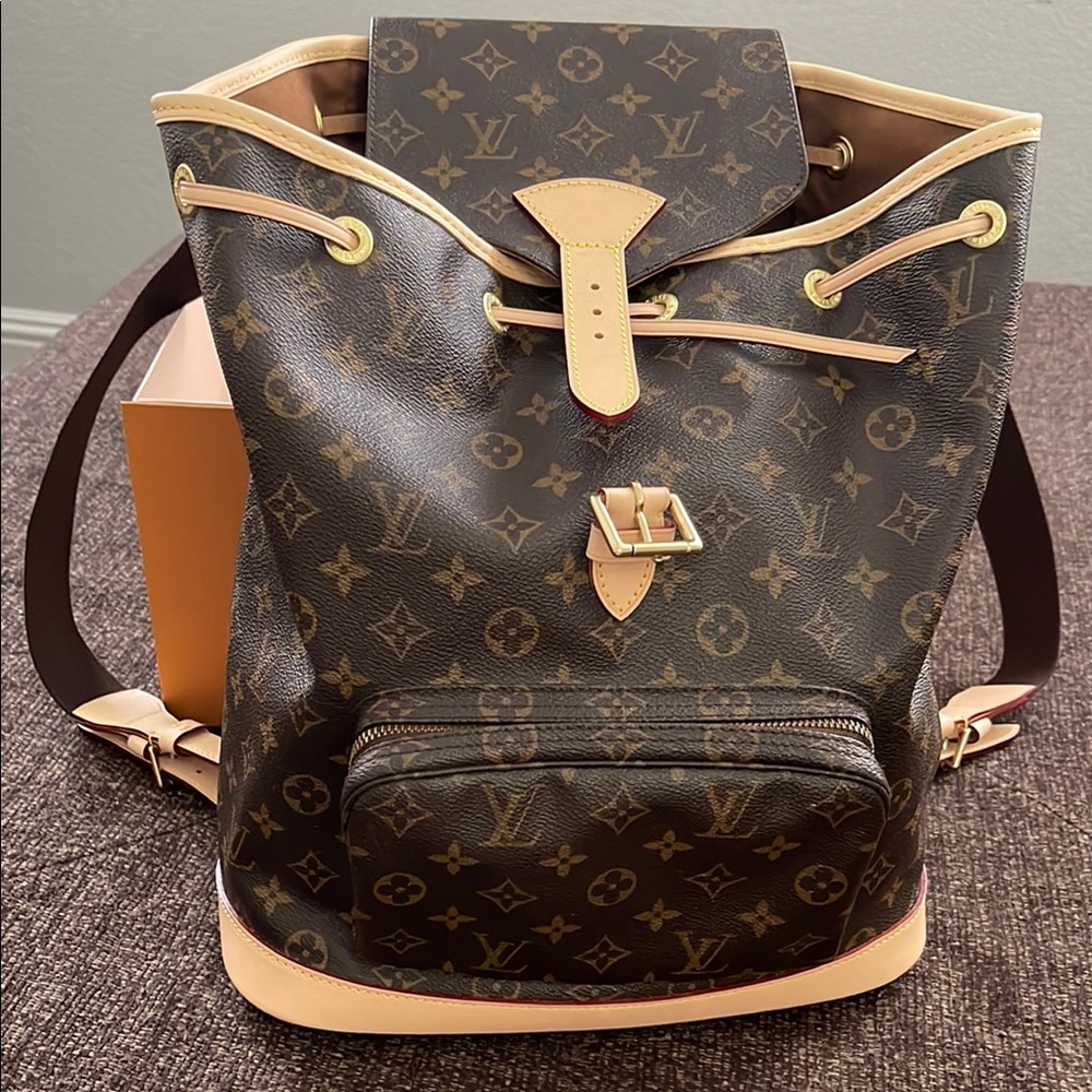 ‼️NFS‼️JUST SHARING- Vintage Louis Vuitton Montsouris GM